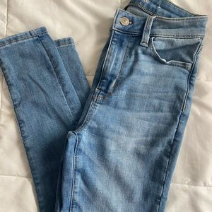 American Eagle High-waist Jeans